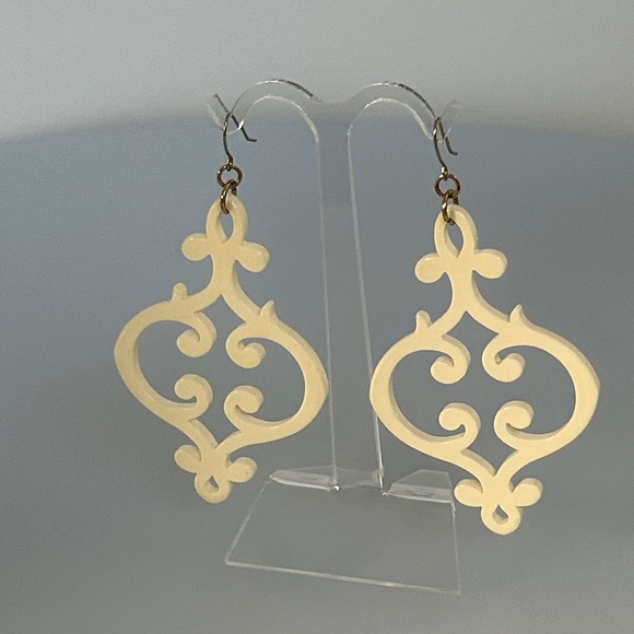 LUXURY white Earrings - Picture 3 of 5